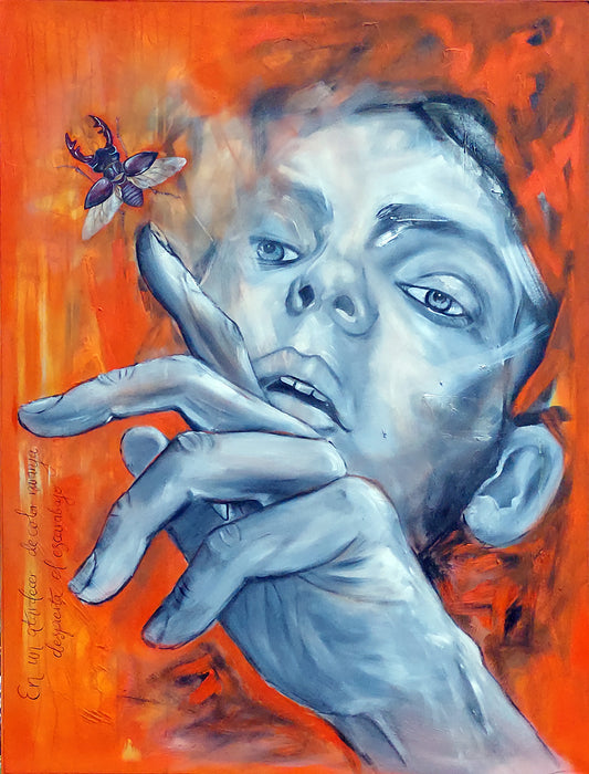 Cuadro de fondo abstracto naranja con rostro femenino y escarabajo ciervo