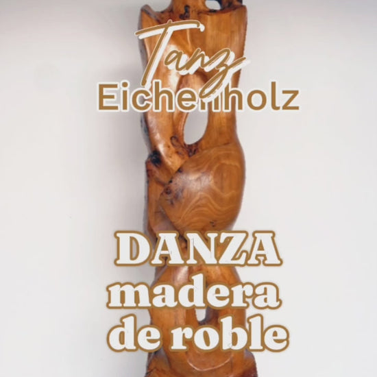 Vídeo de escultura en madera de roble girando 360 grados