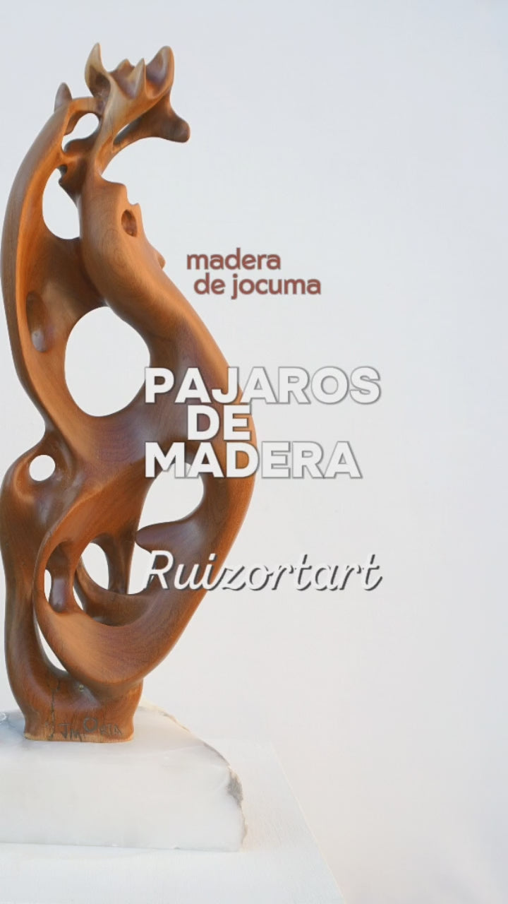 Talla en madera de jocuma